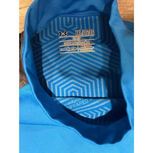 Under Armour Fitted Cold Gear Shirt - Picture 3 of 3